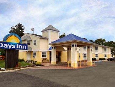 Days Inn By Wyndham Berlin Voorhees Exteriör bild